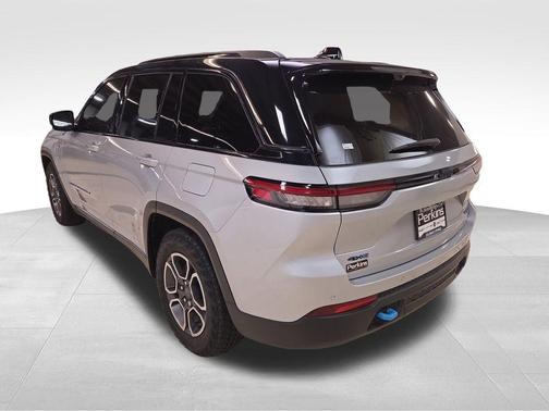 2023 Jeep Grand Cherokee 4xe Trailhawk