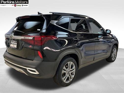 2021 Kia Seltos S