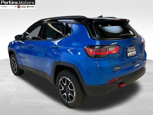 2025 Jeep Compass Trailhawk