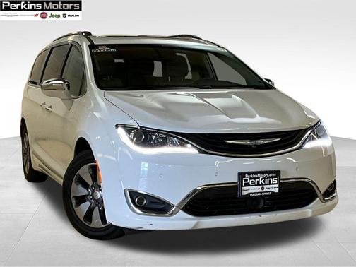 2018 Chrysler Pacifica Hybrid Limited