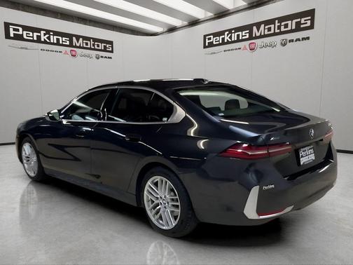 Dark Graphite 2024 BMW 530 i xDrive