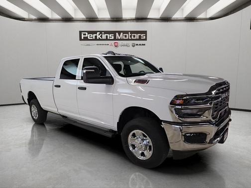 Bright White Clearcoat 2026 RAM 2500 Tradesman
