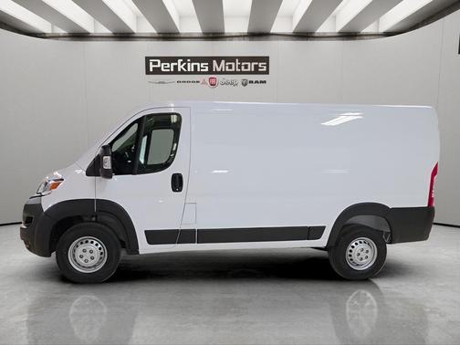 Bright White Clearcoat 2026 RAM ProMaster 1500 Low Roof