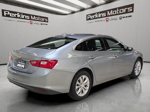 Sterling Gray Metallic 2025 Chevrolet Malibu LT