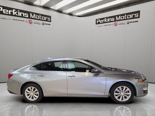 Sterling Gray Metallic 2025 Chevrolet Malibu LT