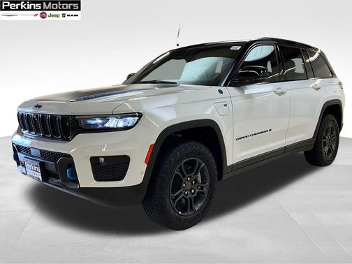2025 Jeep Grand Cherokee 4xe Trailhawk