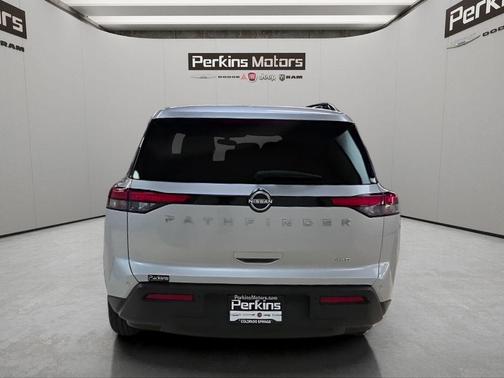 Brilliant Silver Metallic 2025 Nissan Pathfinder SV