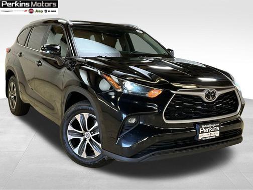 2024 Toyota Highlander 