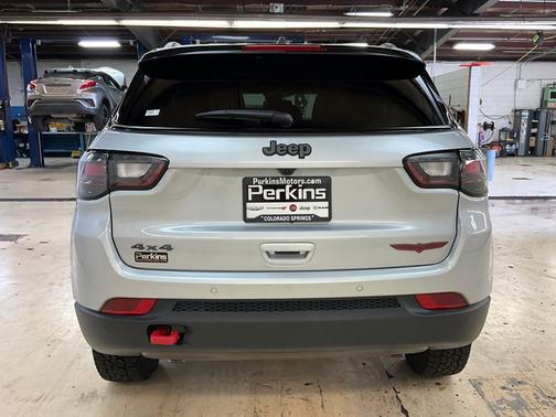 2025 Jeep Compass Trailhawk