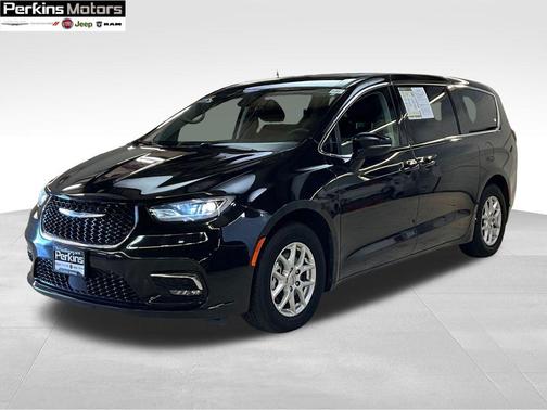 2024 Chrysler Pacifica Touring-L