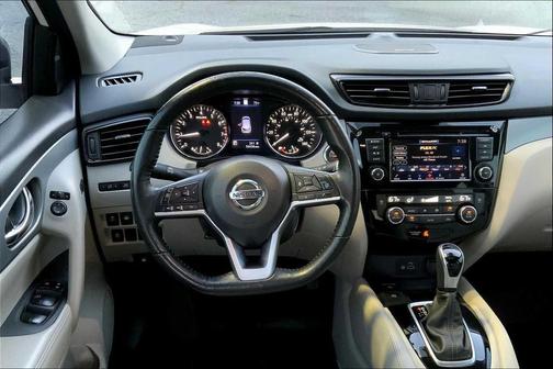 2020 Nissan Rogue Sport SL