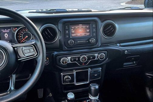 2020 Jeep Gladiator Sport