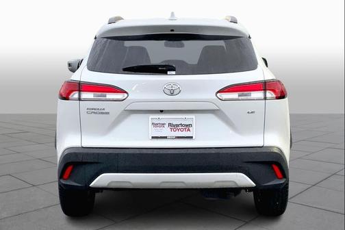 2022 Toyota Corolla Cross LE