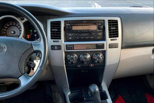2004 Toyota 4Runner SR5