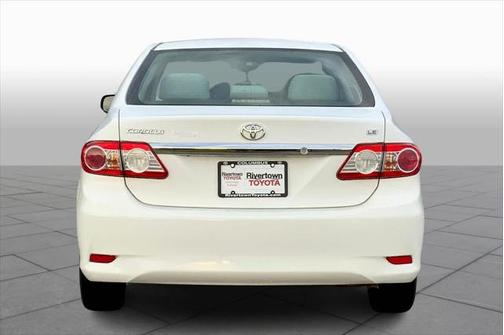 2011 Toyota Corolla LE