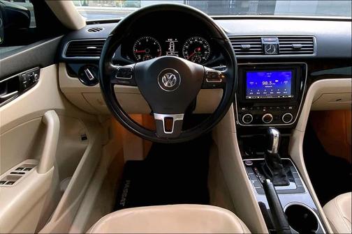 2014 Volkswagen Passat 2.0L TDI DSG SEL Premium