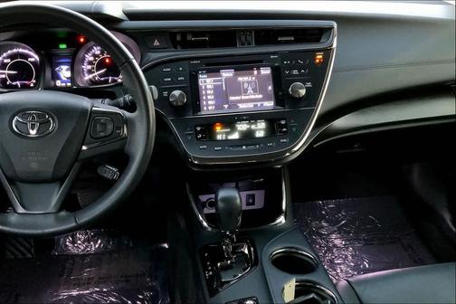 2016 Toyota Avalon Hybrid XLE Premium