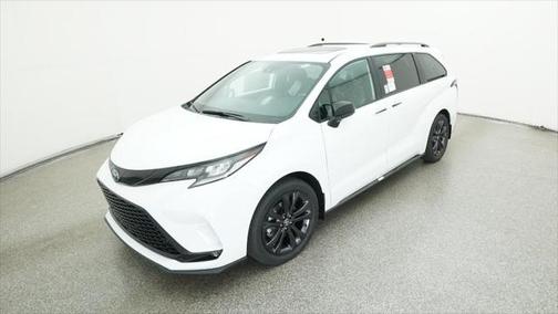 2025 Toyota Sienna XSE 7 Passenger