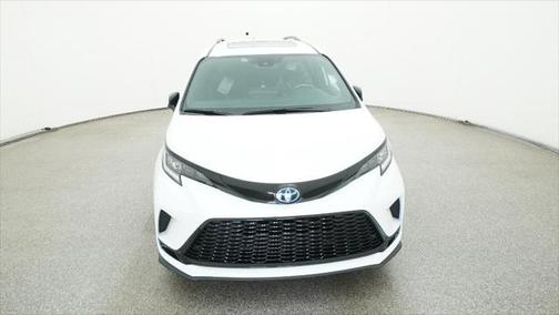 2025 Toyota Sienna XSE 7 Passenger
