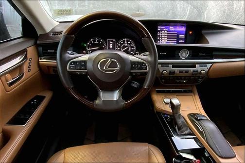 2017 Lexus ES 350 Base