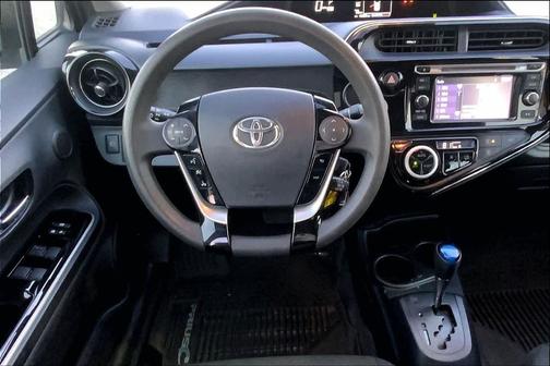 2019 Toyota Prius L