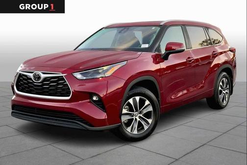 2025 Toyota Highlander XLE