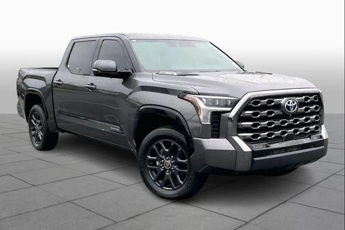 2023 Toyota Tundra Hybrid Platinum