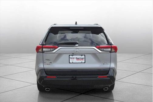 2025 Toyota RAV4 Hybrid SE