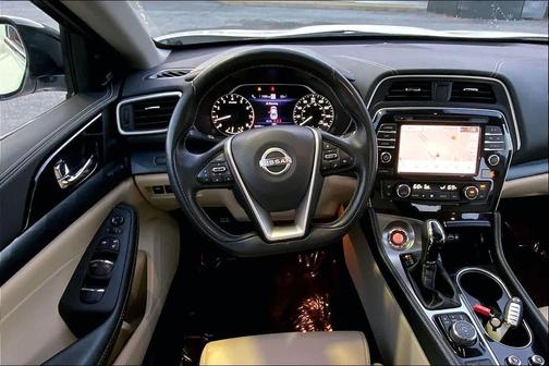 Pearl White Tricoat 2023 Nissan Maxima 3.5 Platinum