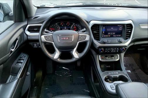 2023 GMC Acadia FWD SLT