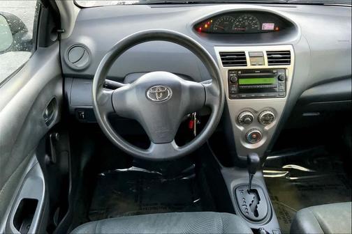 2010 Toyota Yaris Base