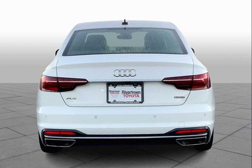 2023 Audi A4 45 S line Premium Plus