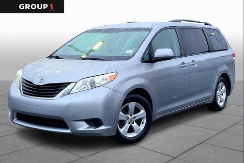 2011 Toyota Sienna LE