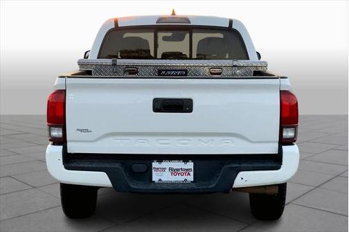 2018 Toyota Tacoma SR