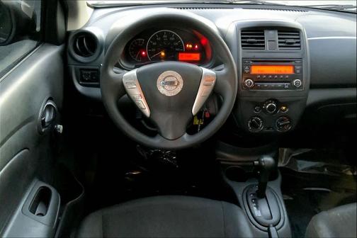 2016 Nissan Versa 1.6 S+