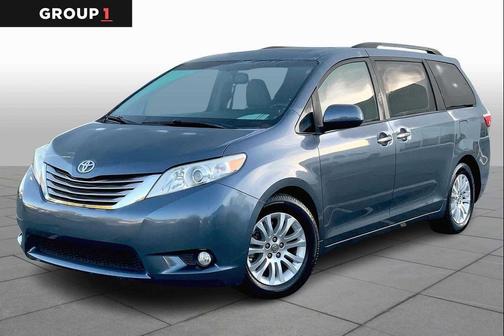 2017 Toyota Sienna XLE