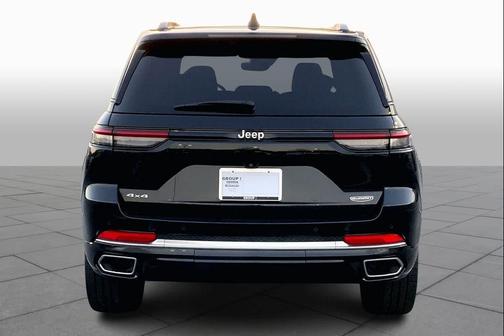 2023 Jeep Grand Cherokee Summit