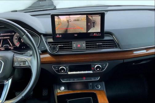 2022 Audi Q5 45 S line Premium Plus