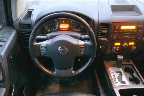 2012 Nissan Titan SL