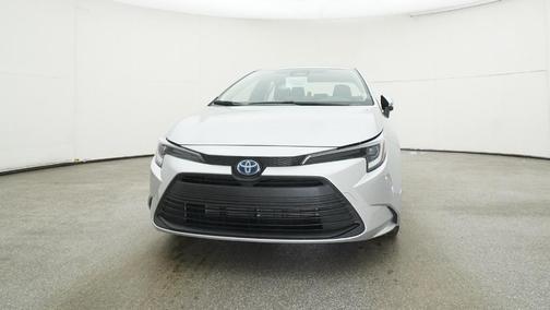 2025 Toyota Corolla Hybrid SE