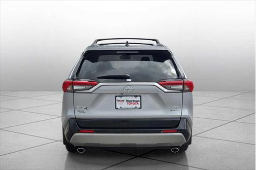 2025 Toyota RAV4 Hybrid SE