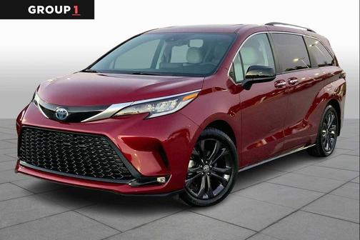 2024 Toyota Sienna XSE 7 Passenger