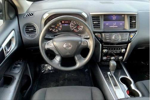 2019 Nissan Pathfinder S