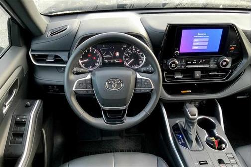 2024 Toyota Highlander XSE
