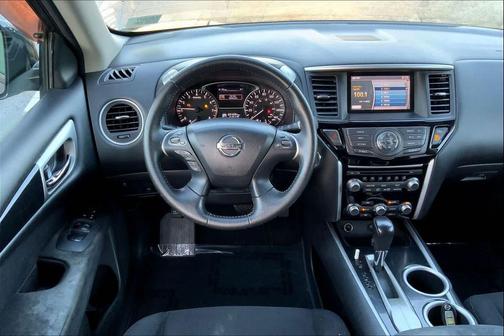 2013 Nissan Pathfinder SV