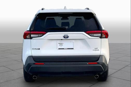 Ice Cap 2024 Toyota RAV4 Hybrid SE