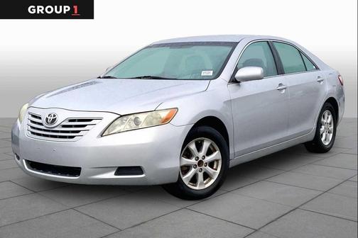 Classic Silver Metallic 2009 Toyota Camry LE
