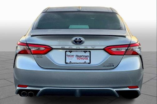 2019 Toyota Camry Hybrid SE