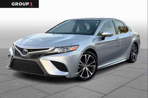 2019 Toyota Camry Hybrid SE