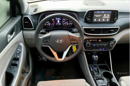 2020 Hyundai TUCSON SE